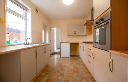 Frodingham Road, Scunthorpe, DN15 - Photo 5