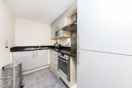 Chiswick High Road, Chiswick, W4, London - Photo 4