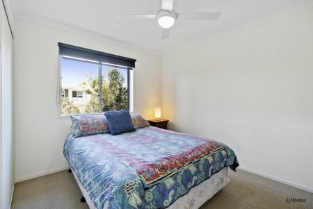 Modern Beachside Apartment in the Heart of Tugun � Walk to the Sand & Shops! - Photo 5
