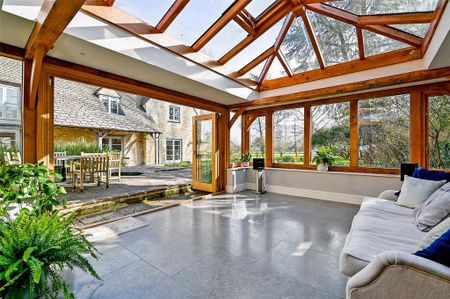 7 bedroom detached house to rent - Photo 4