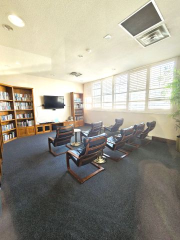 For Lease - 55 Elm Drive Unit# 701, Mississauga, Ontario - Photo 4
