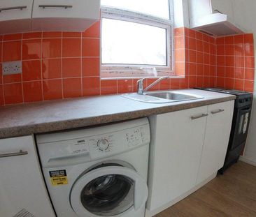 1 bedroom flat to rent - Photo 6