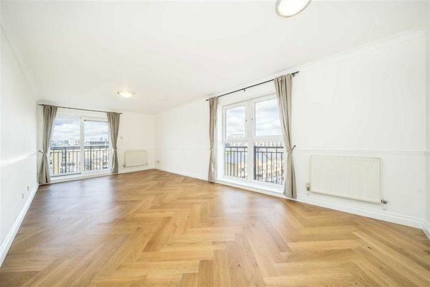 Narrow Street, Victoria Wharf, E14 - Photo 1