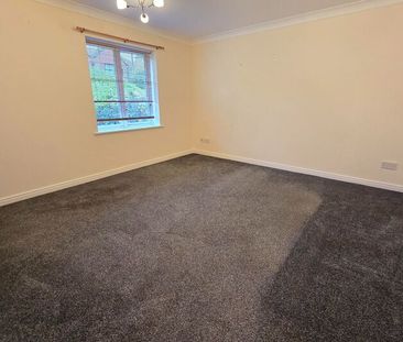 Flat , Valley House, Wash Beck Close, Scarborough - Photo 1