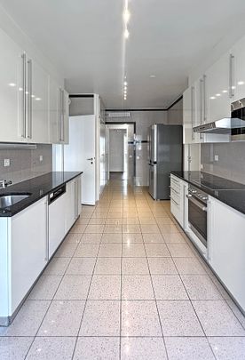 Spacieux 7 pièces à Champel - Photo 1