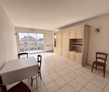 Location Appartement 2 pièces 49m² LES SABLES D OLONNE 85100 - Photo 1