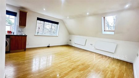2 bedroom apartment to rent Farley Hill, Luton, Bedfordshire, LU1 - Photo 3