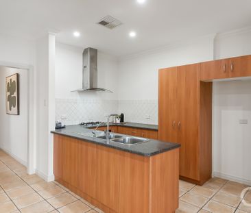 Open the Door to Effortless Living in Mile End - Photo 5