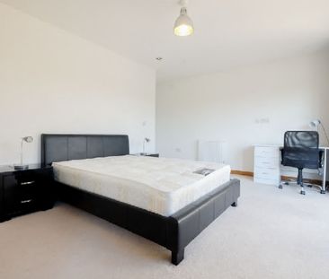 4 bedroom house to rent - Photo 2