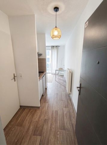 Location Appartement 1 pièce 18m² FRANQUEVILLE ST PIERRE 76520 - Photo 2