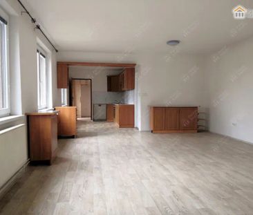 Prostorný byt 4+KK s balkonem a menší zahrádkou - Třebechovice pod ... - Fotografie 2