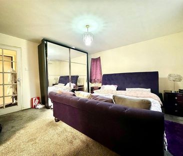 1 Bedroom Flat To Let - Photo 4