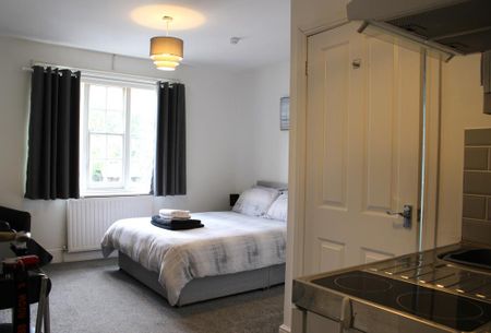 Studio to rent - Photo 2