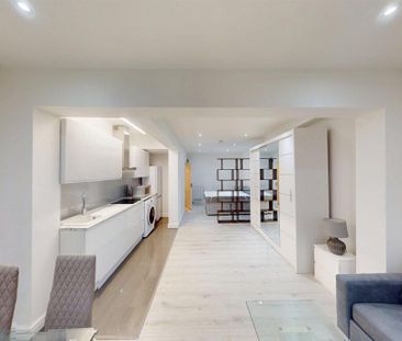 Studio to rent - Photo 2