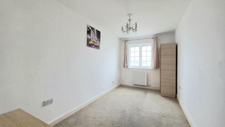 3 bedroom apartment to rent - Photo 4