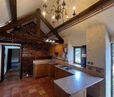 2 bedroom cottage to rent - Photo 1