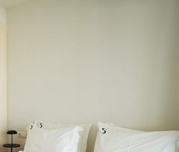 2 bedroom luxury Apartment for rent in Estepona, Andalusia - Photo 3