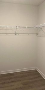 2 CH - 1 SDB - Terrebonne - $2,100 /mo - Photo 3