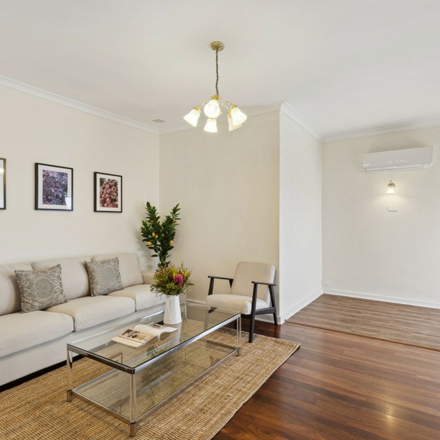 Chic and Modern Renovated Home - Your Sanctuary of Style and Comfort! - Photo 1