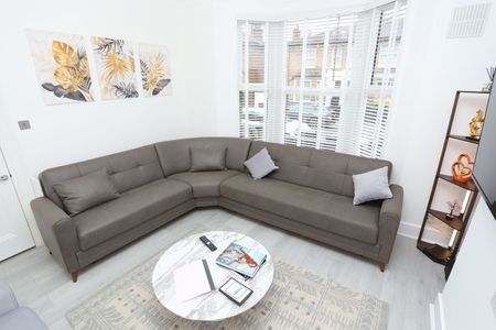 1 Bed Flat, Bonfield Road, SE13 - Photo 2