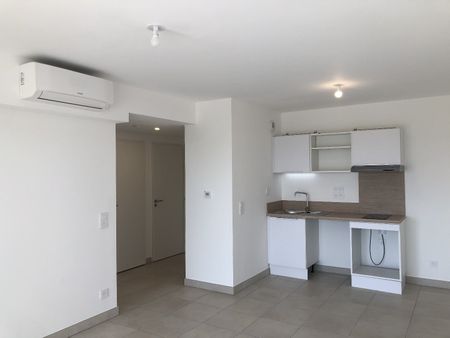 Location Appartement 2 pièces 41m² AGDE 34300 - Photo 3