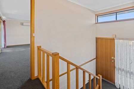 2 / 28 Stanley Street - Photo 3