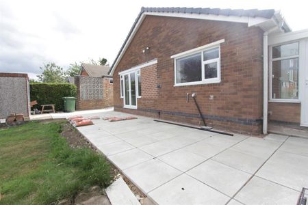 Field Close, Dronfield Woodhouse, Dronfield, S18 8YJ - Photo 3