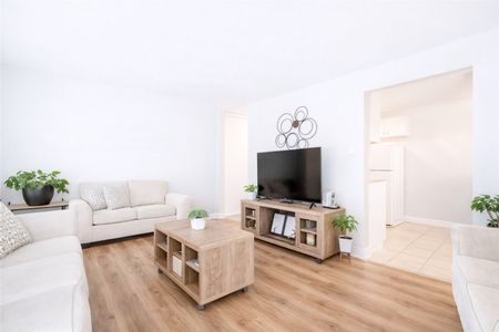 For Lease - 527 Parkside Drive Unit# 8, Waterloo, Ontario - Photo 3