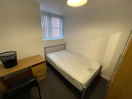 6 bedroom apartment to rent - Photo 4