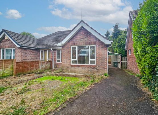 2 bedroom bungalow to rent - Photo 1