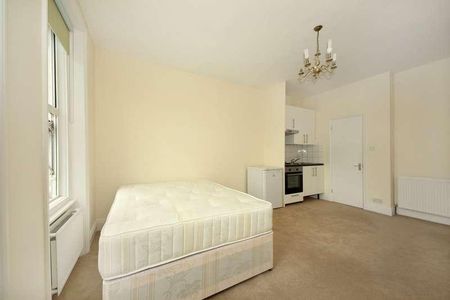 Uxbridge Road, W3 - Photo 3