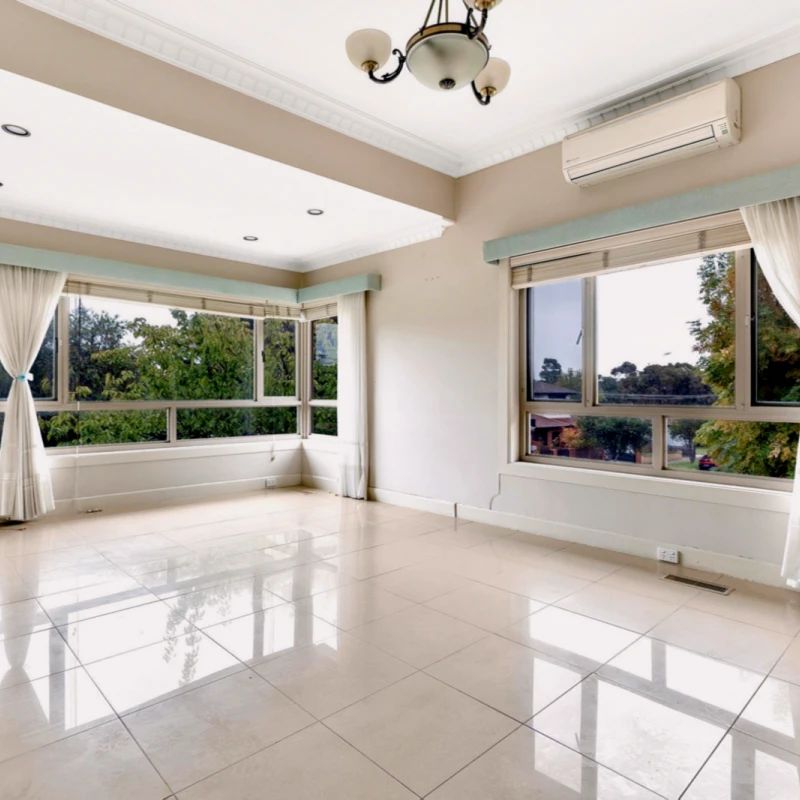 5 Bed, 3 Bath - Photo 1