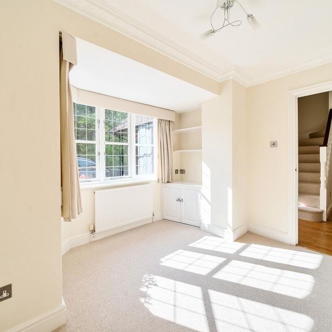 5 bedroom detached house to rent - Photo 1