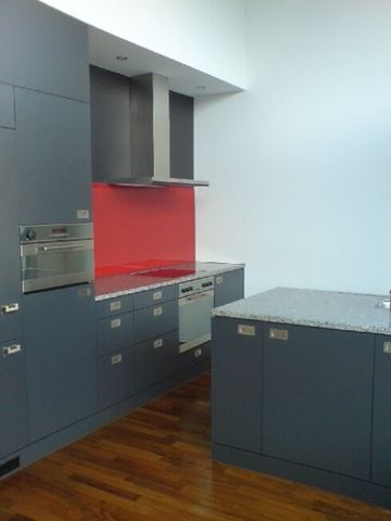 Modern loft apartment - Photo 4