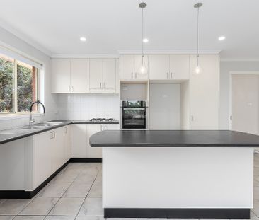 Beautiful Family Home in Peaceful Dunlop - Photo 6