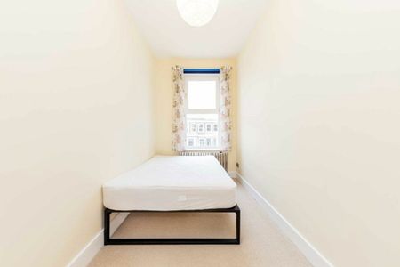 Barons Court Road, West Kensington, W14 - Photo 4
