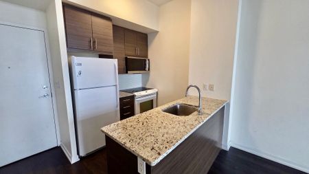 For Lease - 70 Forest Manor Road Unit# 3408, Toronto, Ontario - Photo 2