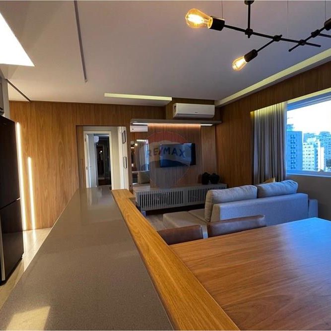 RE/MAX Aluga Apartamento MOBILIADO de 2 Quartos, 1 Suíte, 2 Vagas. R$7.000,00 - Cambuí, Campinas/SP - Photo 1