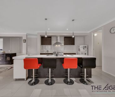 Modern Family Living with Style, Space & Comfort - Photo 6