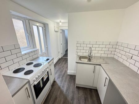 To let : Westbourne grove , Redcar , TS10 - Photo 3