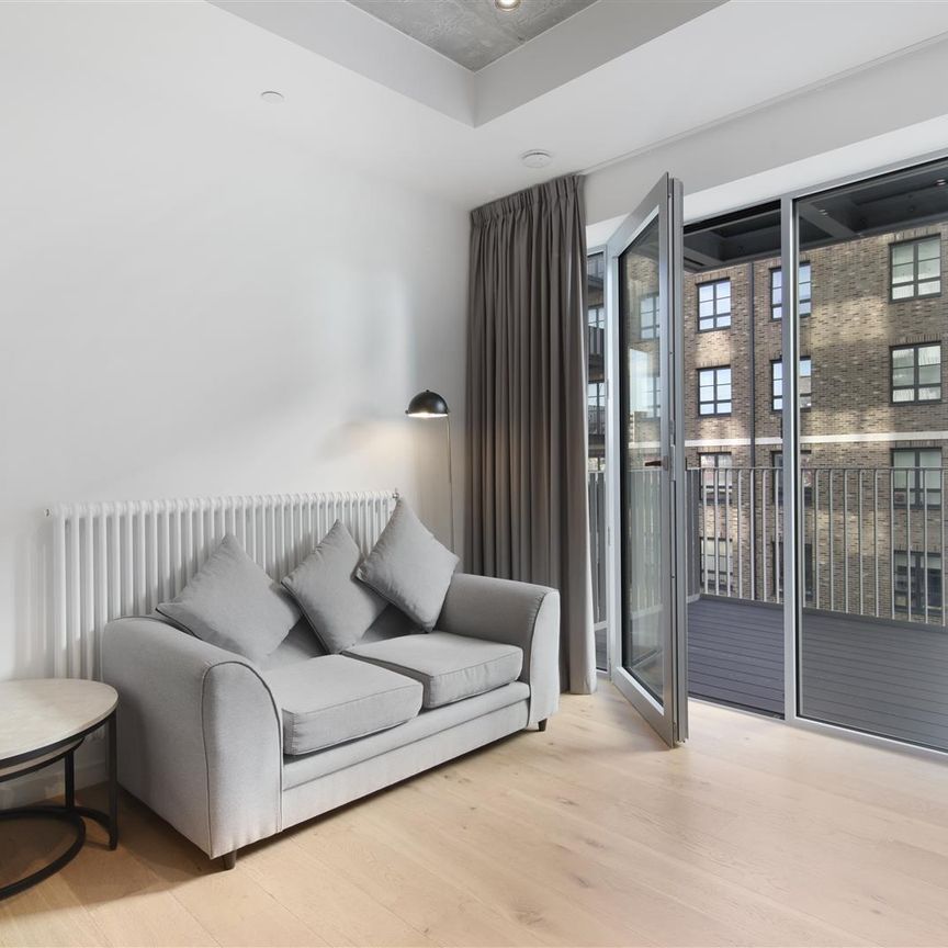 1 bedroom flat - Photo 1