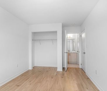 For Lease - 20 Silo Mews, Barrie, Ontario - Photo 3