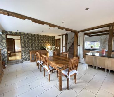 5 bedroom detached house to rent - Photo 4