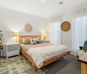 The Perfect Blend of Warmth, Space & Style in Mount Duneed. - Photo 1