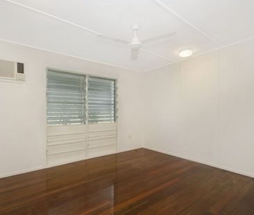 Spacious & Welcoming Family Home - Photo 5