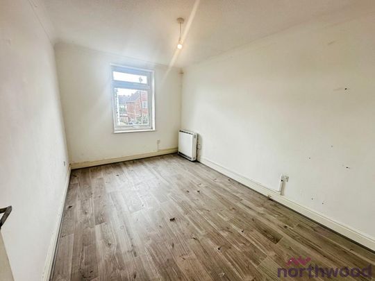 3 bedroom flat to rent - Photo 1