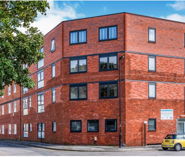 Upper Banister Street, Southampton - Photo 3