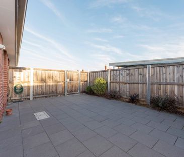 Modern and Low Maintenance Unit - Photo 5