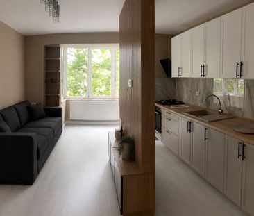 Închiriere apartament 3 camere copou - Fotografie 3