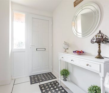2 bedroom maisonette to rent - Photo 6